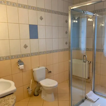 Diament I Brylant Hotell 2*