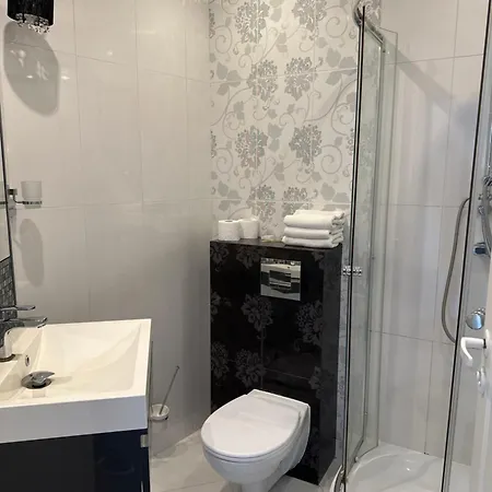 Hotell Diament I Brylant 2*