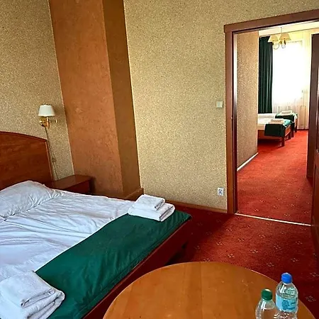 Hotell Diament I Brylant 2*