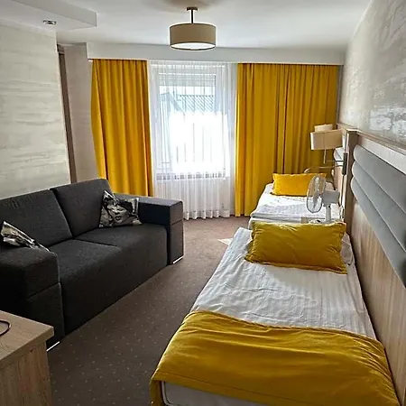 Diament I Brylant Hotell 2*