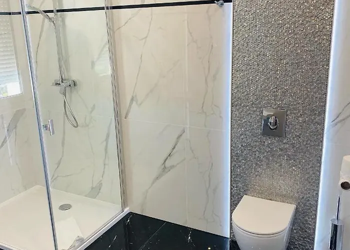 Diament I Brylant Hotel 2*