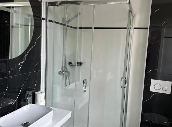 Diament I Brylant Hotel 2*