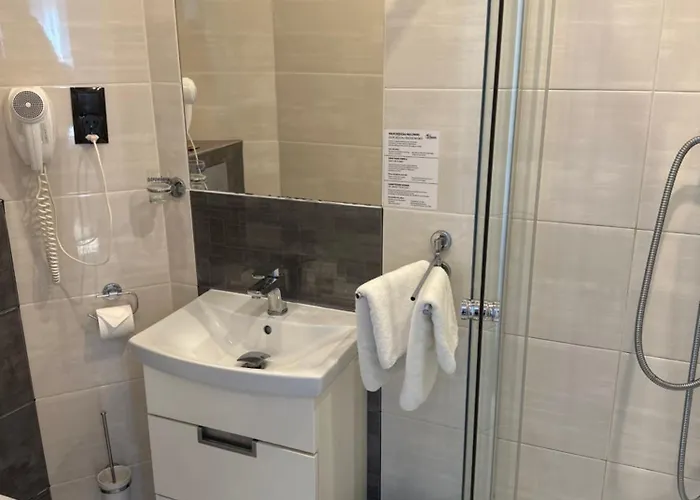 Hotel Diament I Brylant 2*