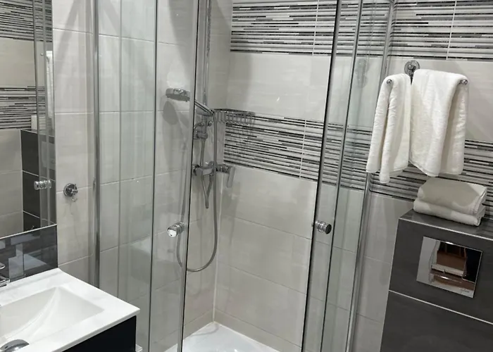 Diament I Brylant 2* Rawicz