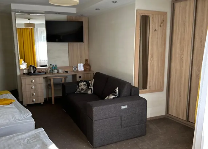 Diament I Brylant Hotel 2*